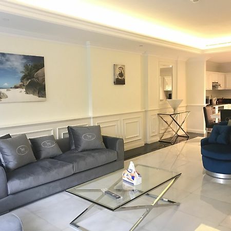 Versace Furnished Apartment Beirut Exterior photo